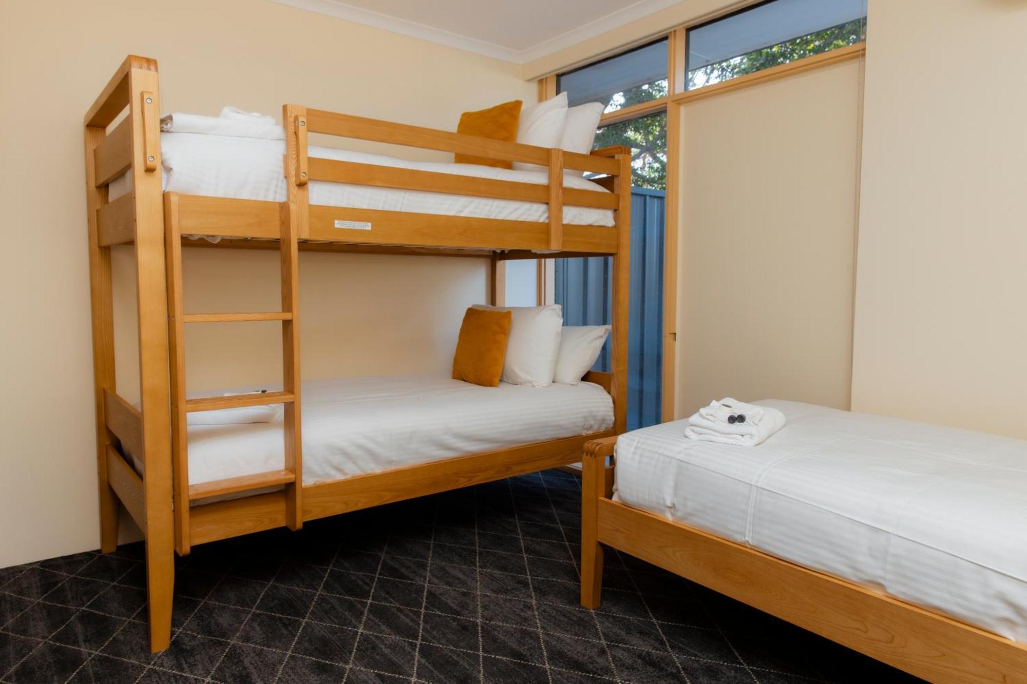 Lakeview Hotel Motel Shellharbour Kültér fotó